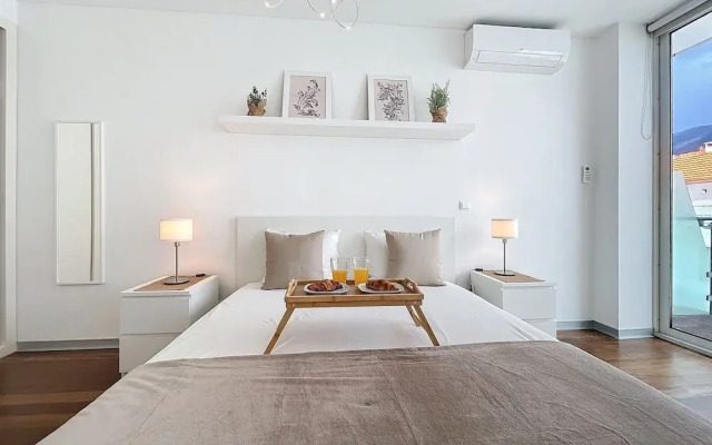 Acanto Loft by Atlantic Holiday