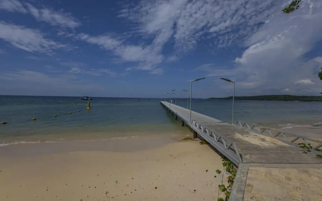 Seaside 3br Retreat w Terrace Beach Access