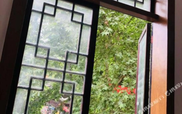 Wushi Ju | Zhenyuan Ancient Town Riverside Homestay