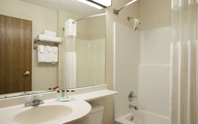 Ramada Limited by Wyndham, Bloomington I-55 & I-74 IL