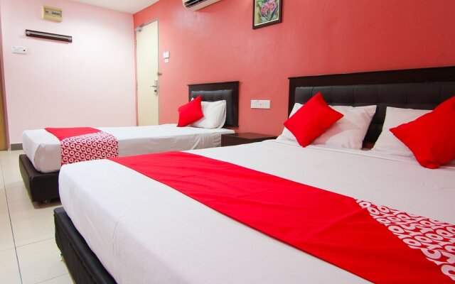 Hotel Putra Iskandar by OYO Rooms