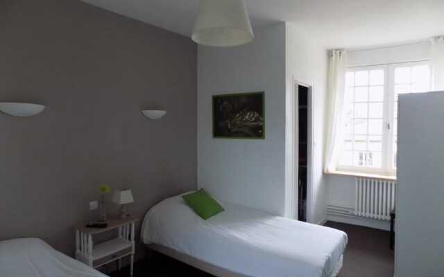 Hotel les vieux Acacias