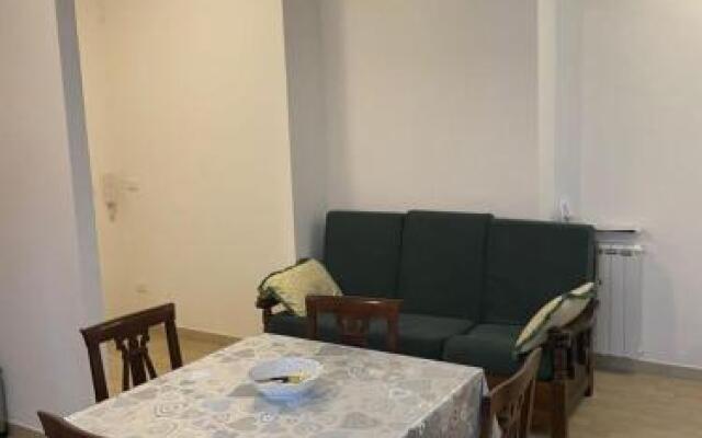 Flat 2 Bedrooms 1 Bathroom - Recco
