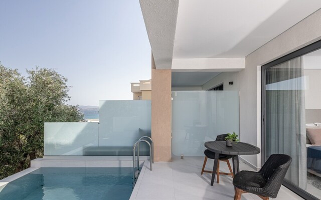Nuovo Luxury Suites