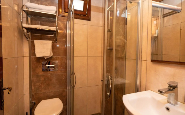 Antalya Inn Hotel
