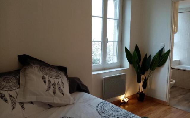 STUDIO 10 calme à Valadon