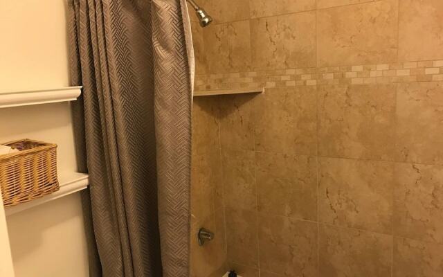 Kauhale Makai 430 - One Bedroom Condo