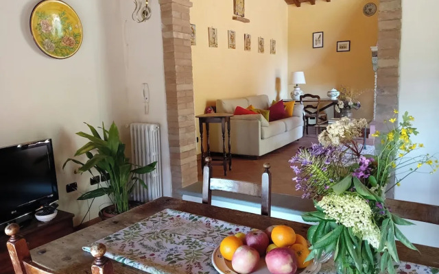 Podere Casato 2 Hills View, Pool, Wifi Tuscany