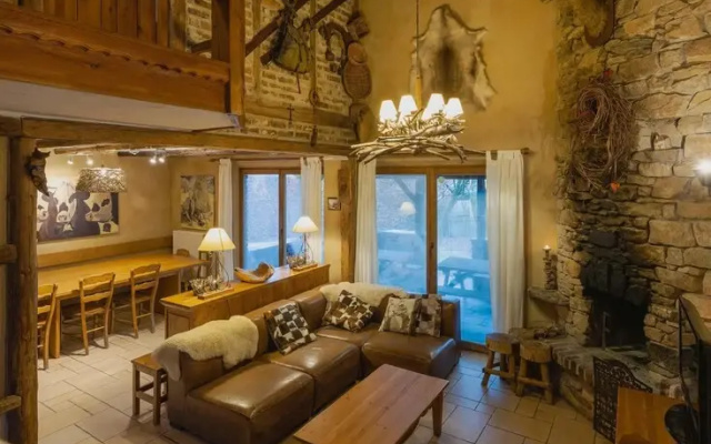 Chalet Retreat With Sauna