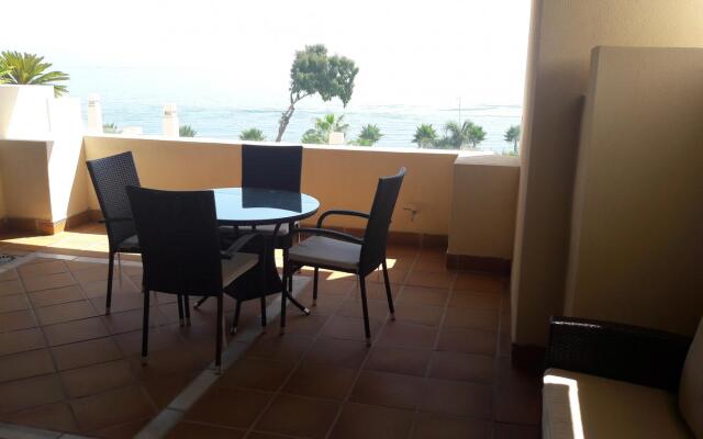 103 - Beach apartment with Spa & Gym