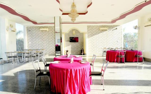 Hotel Rani Bagh Resort