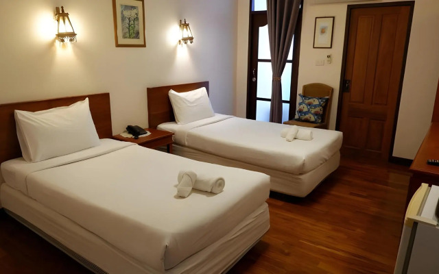 Sri-Pat Guesthouse
