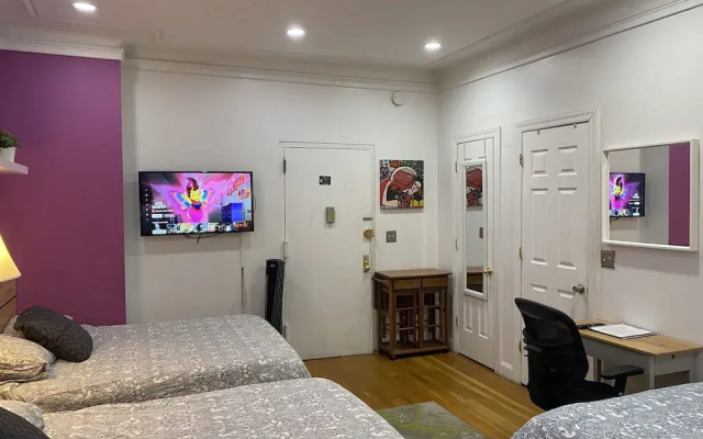 The Nomad Suites & Apartments