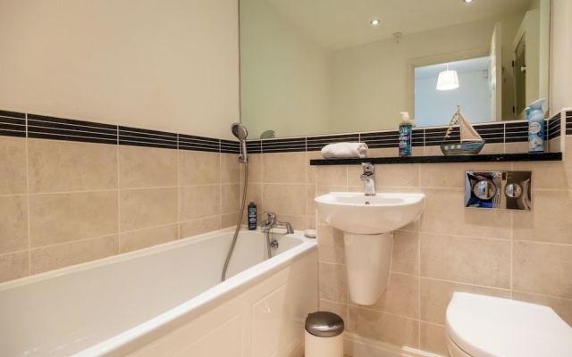 Beautiful Two BD Home Near Cirencester