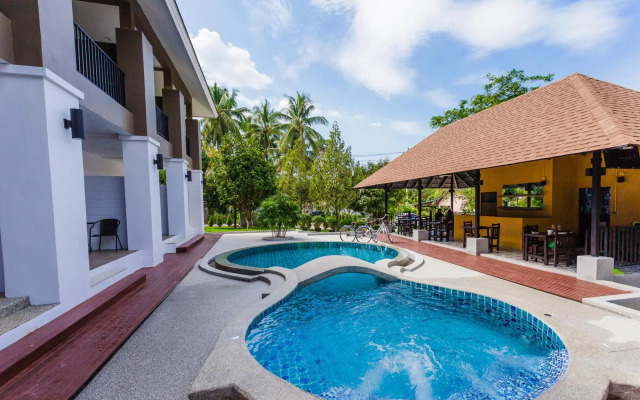 The Retreat Khaolak Resort