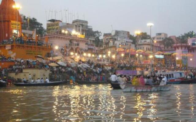 Shanti Guest House - Manikarnika Ghat