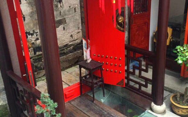 Zunwentang Baishouting Inn