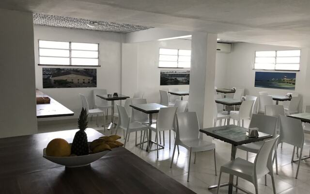 Hoteis e Turismo Itapoan Limitada (Hotel Praia Dourada