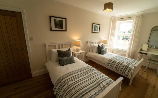 Foundry Farm House
