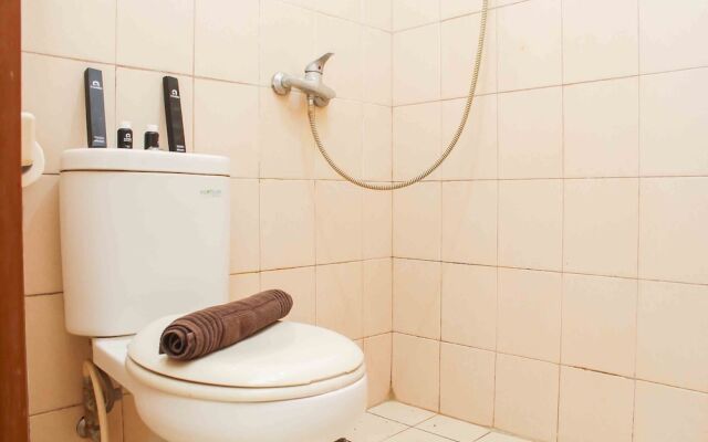 Homey And Comfort Studio At Tifolia Apartment