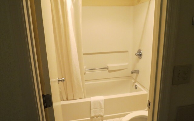 Quality Inn Mobile West Tillmans Corner