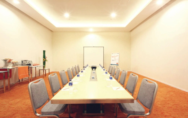 HARRIS Hotel & Conventions Festival Citylink Bandung