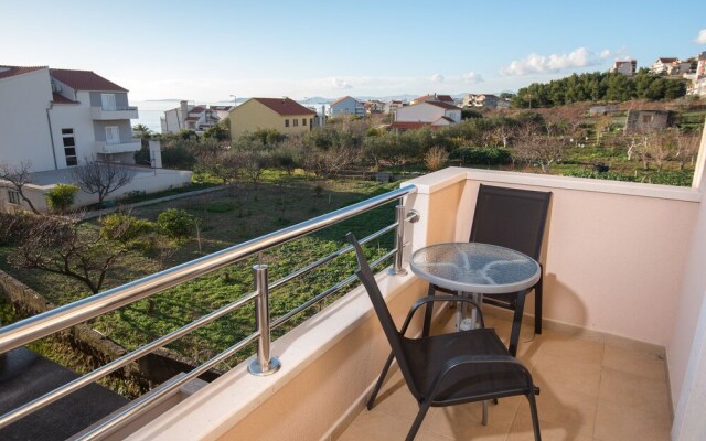 San Marian Apt 2d