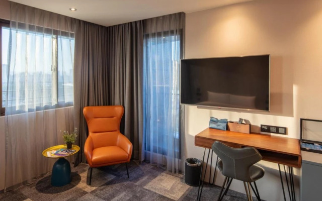 Roaders Plus Hotel Theme
