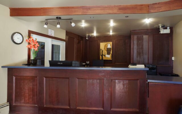 Canadas Best Value Inn and Suites Fernie