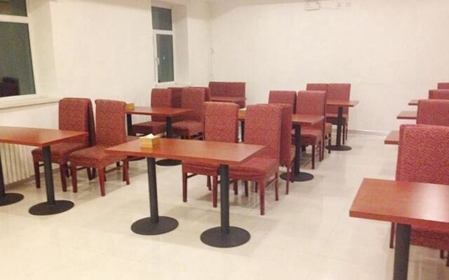 Hanting Express Songyuan Qianguo Hasaer Road