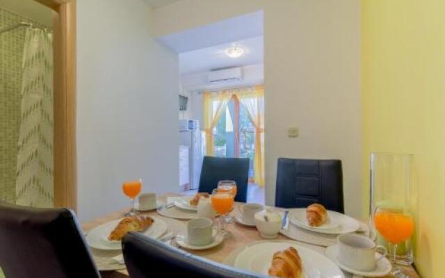 House Nin (864)