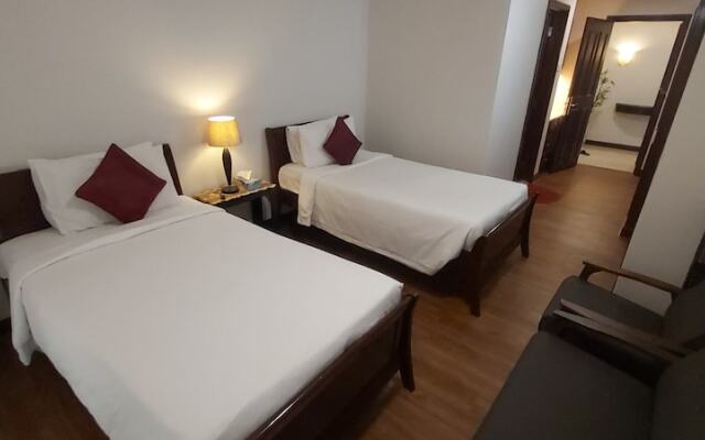 Times Square by Rihanna Service Suite