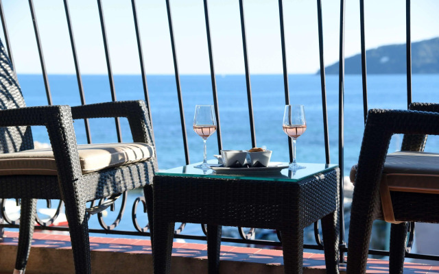 Best Western Plus La Corniche