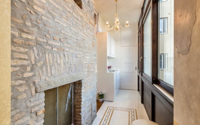 Rental In Rome Piazza Venezia View Luxury Apartment B