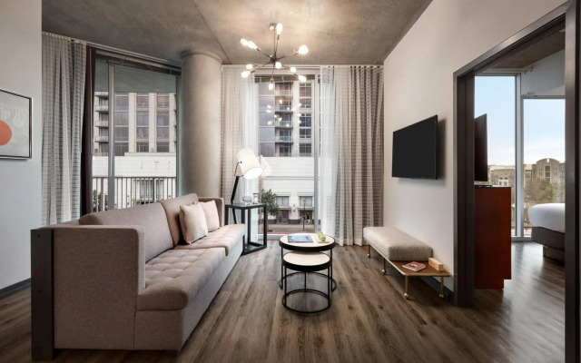 Twelve Midtown, Autograph Collection