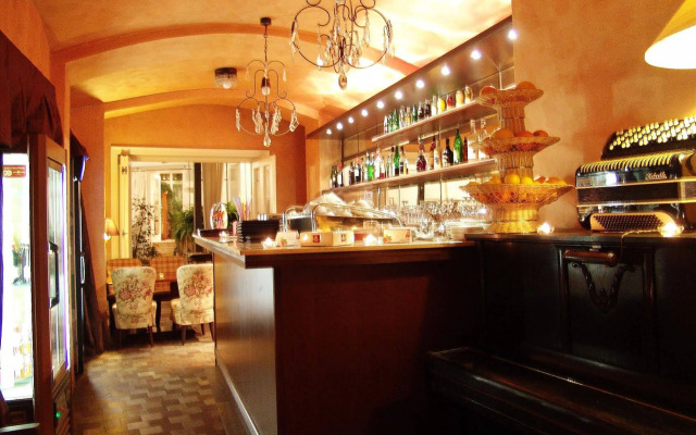 Antik Hotel