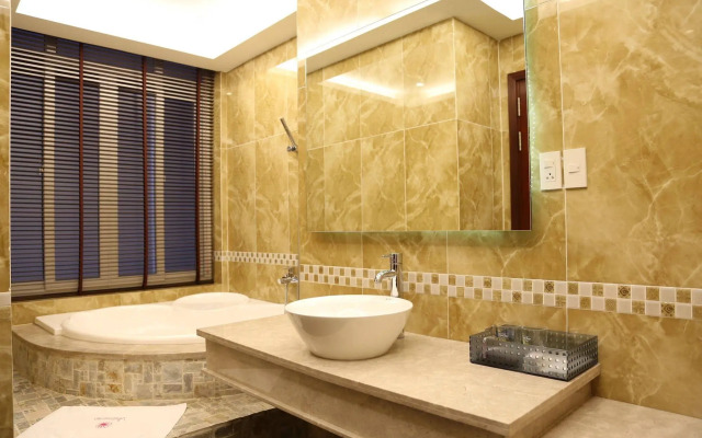 Valentine Hotel