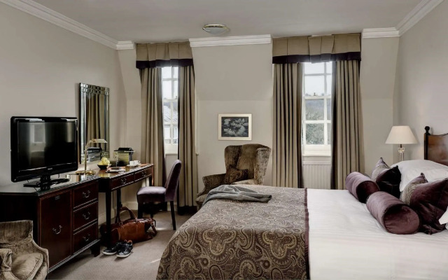 Macdonald Compleat Angler