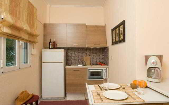 Chrismos Luxury Suites and Studios