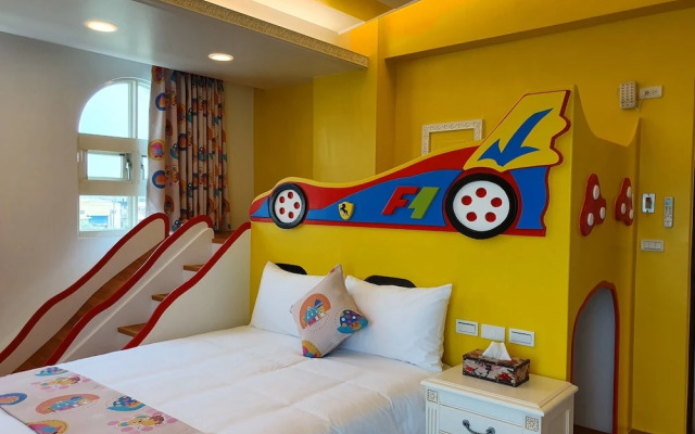 Honeysuckle Family Castle