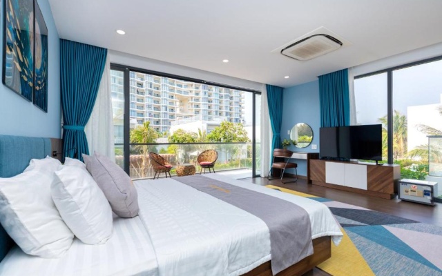 Palm Villa 35 (Luxury Seaview Pool Villa with Karaoke Room Inside Resort near The Beach and The Park for Children) – Guest Rooms – Vung Tau