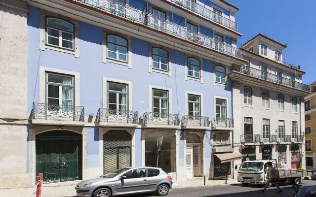 ALTIDO Exclusive 4BR home w/3 workspaces&garden in Baixa