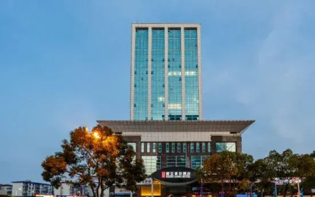 Rezen Dong Hotel