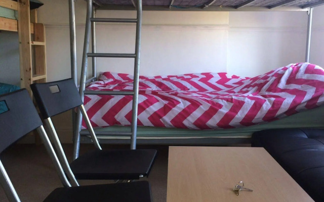 No 8 Apartments