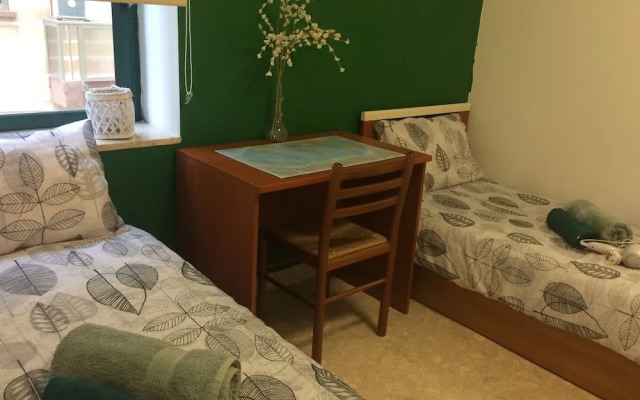 Maltese Rooms
