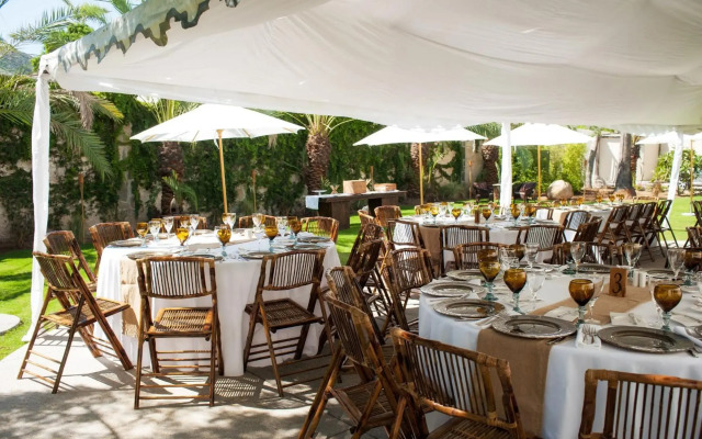 Los Milagros Hotel