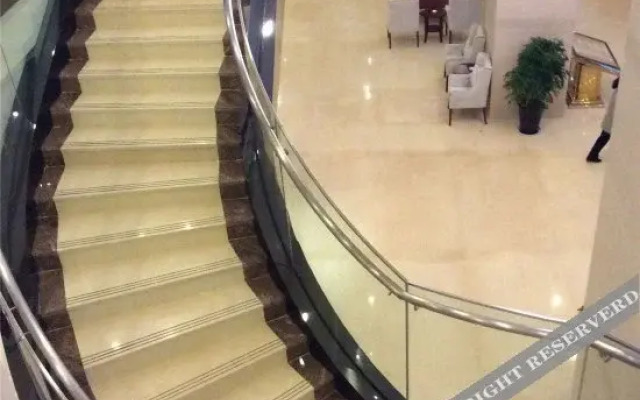 Yalante Hotel