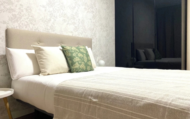 Anais Apartments by gaiarooms