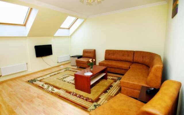Lucia Hotel - Ludza