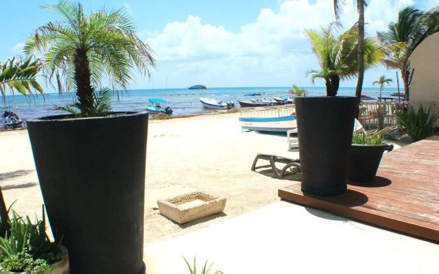 Ocean Plaza 18 by Praia